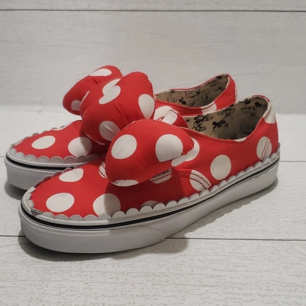 Vans x Disney 6.5 puff bow Minnie Mouse flat loafers